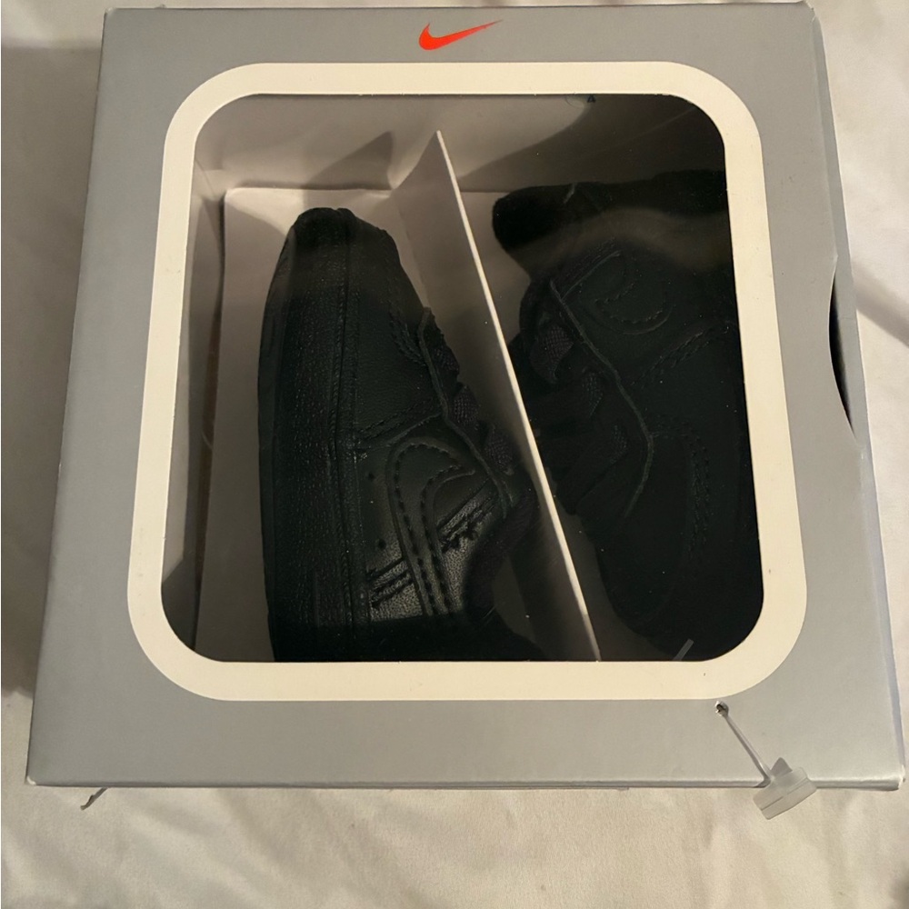 New Nike  Black Force 1 crib sneakers 4c